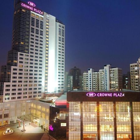 Crowne Plaza Shanghai Pudong By Ihg Exterior photo